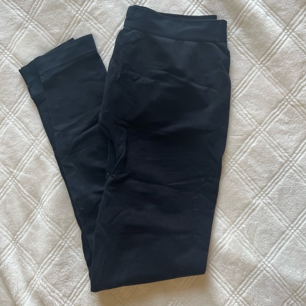Black leggings